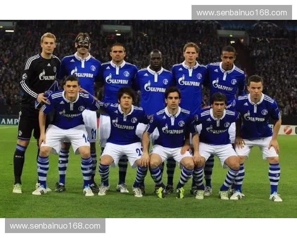 全球足球联赛薪水对比分析：各大联赛球员收入差异与影响因素解析